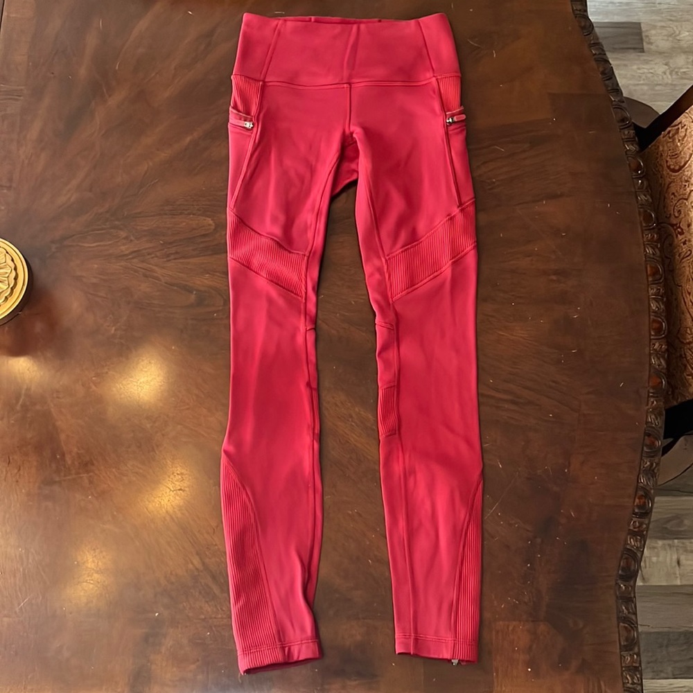 Lululemon Keep the Fleece Tight 25” ♥️